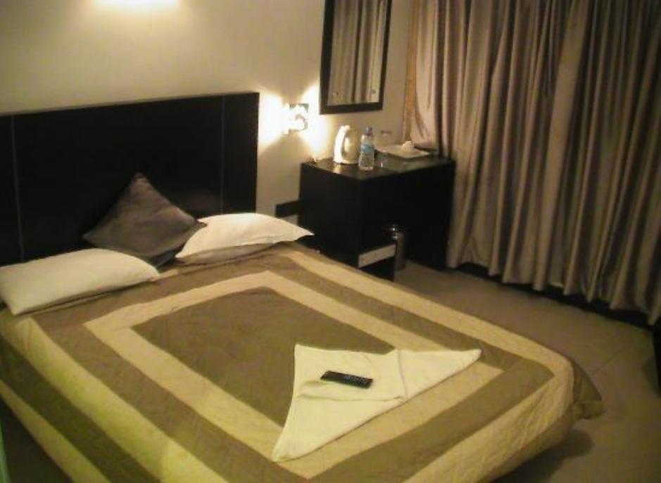 Hotel T.A.P. Gold Crest Bangalore Habitación foto