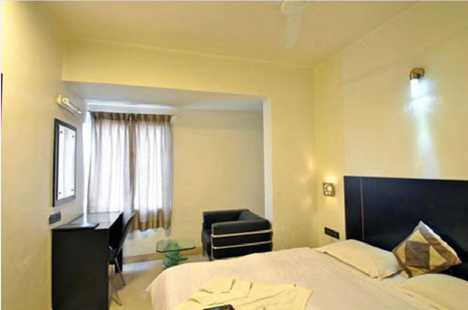 Hotel T.A.P. Gold Crest Bangalore Habitación foto